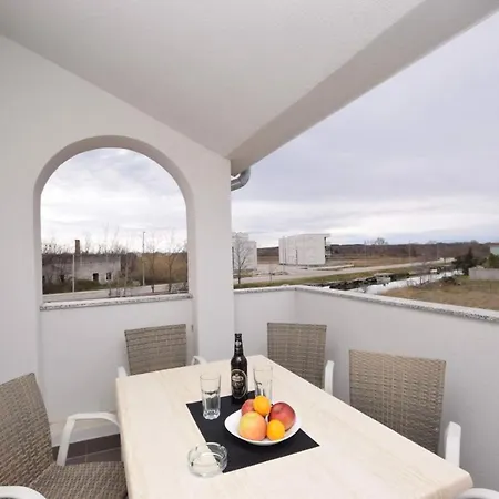 In - Zadar Riviera 41339 Apartamento Nin